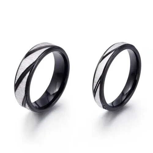 RTM3133 Trendy Black Twill Titanium Steel Couple Ring Fashionable Jewelry for Couples