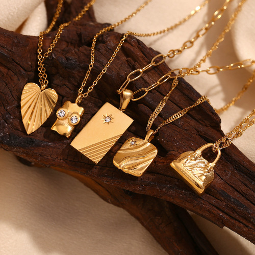 NTSMJ296 18K Gold-Plated Stainless Steel Necklace with Zircon-Embellished Geometric Portrait Pendant for Women