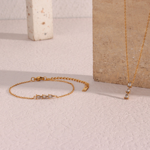 NTSMJ224 18K Gold Plated Stainless Steel Bamboo Pendant Necklace with Three Crystals Elegant Jewelry for Women