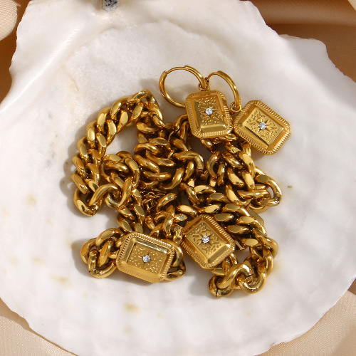 NTSMJ350 Stainless Steel Chunky Chain Necklace with Detailed Texture and Triple Zircon Pendants Trendy Jewelry for Women