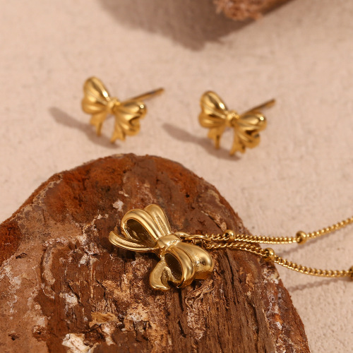 NTSMJ29 18K Gold Plated Stainless Steel Bowknot Necklace for Women Elegant Gold Butterfly Pendant