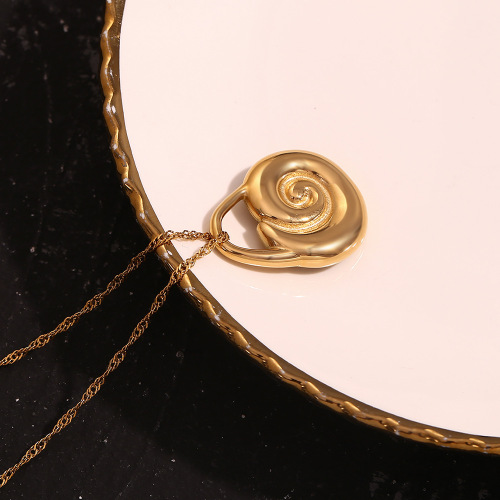 NTSMJ63 18K Gold Plated Stainless Steel Conch Clasp Wave Ripple Pendant Necklace Elegant Women's Jewelry