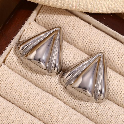 ETSMJ620 18K Gold Plated Stainless Steel Geometric Triangle Petal Stud Earrings Women's Fashion Jewelry