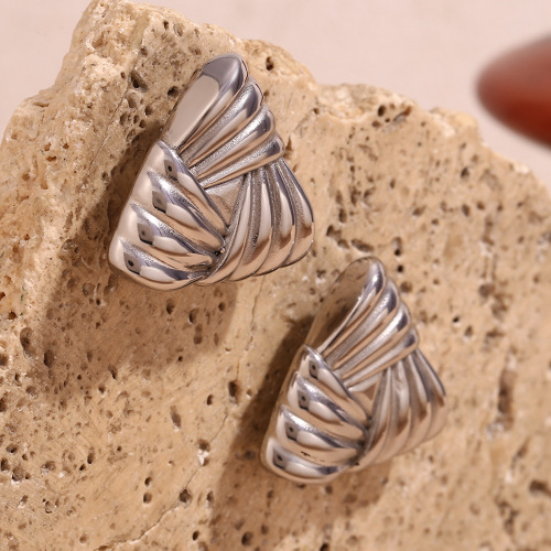 ETSMJ613 18K Gold Plated Stainless Steel Striped Wrapped Triangle Stud Earrings Women's Fashion Jewelry
