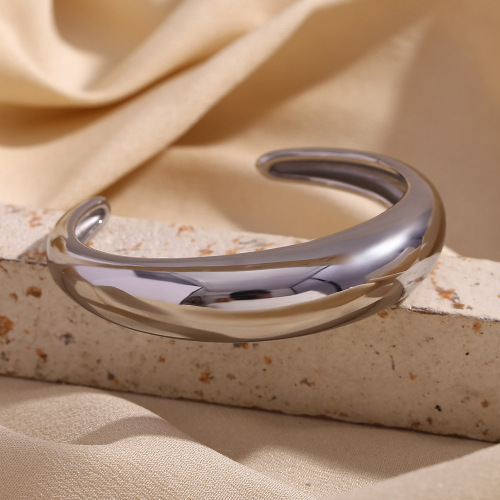 GTSMJ10 Stainless steel plated with 18K gold cast polished open bracelet for women