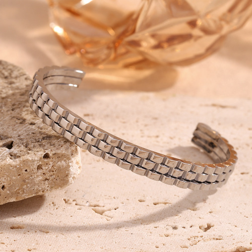 GTSMJ42 Open strap pattern bracelet stainless steel 18K gold plated