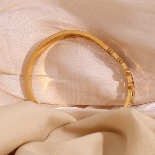GTSMJ83 Stainless steel 18K gold plated double layer Colored zircon heart spring buckle bracelet