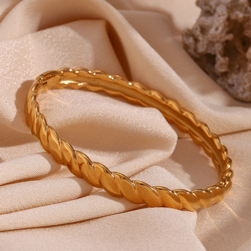 GTSMJ44 18K gold-plated stainless steel flat twisted chain buckle bracelet