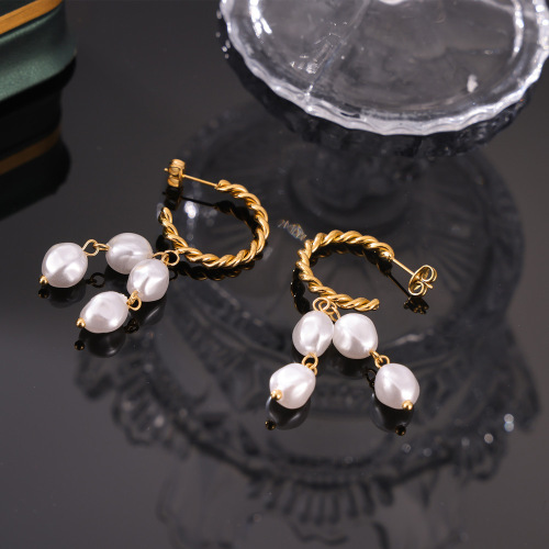 FXET942 Hong Kong earrings with hollow bamboo joints and shiny C-shaped gold-plated earrings