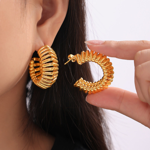 FXET839 C-shaped spring hollow line earrings, copper, 18k gold plated earrings for women
