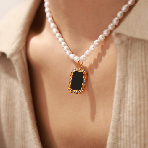 FXNT1388 Warm freshwater pearl casual jewelry diamond-studded square acrylic pendant necklace