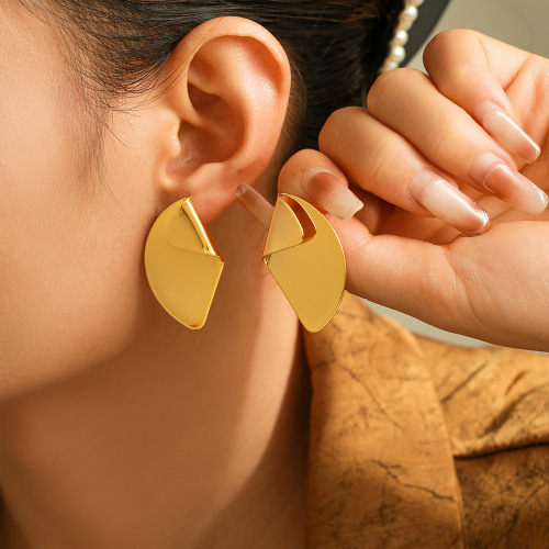 FXET962 Stainless steel U-shaped 18K gold-plated tulip earrings
