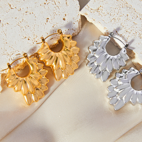 FXET919 Earrings with special double-layer wings