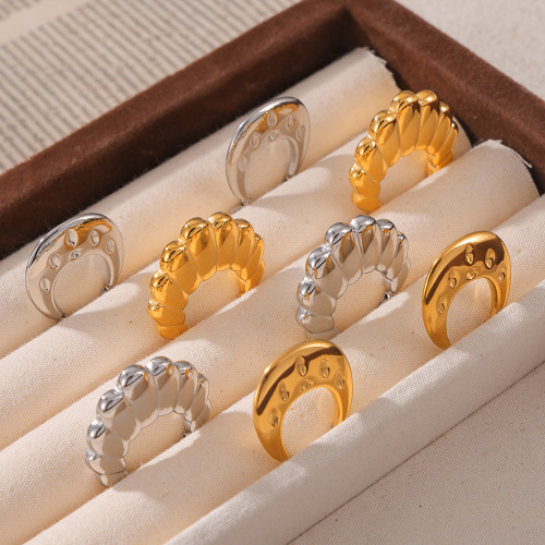 FXET948 Hollow jewelry with geometric texture and gold-plated earrings