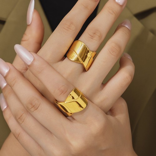 FXRT504 Gold wide smooth winding ring, gold-plated concave and convex ring