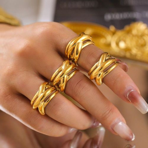 FXRT453 Irregular lines staggered winding ring plated 1