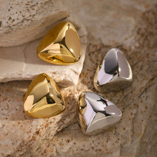 ZTET180 16k gold stainless steel gold three-dimensional triangle earrings beach platinum earrings