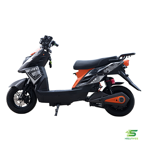 Hot pin Electric Vehicle em5