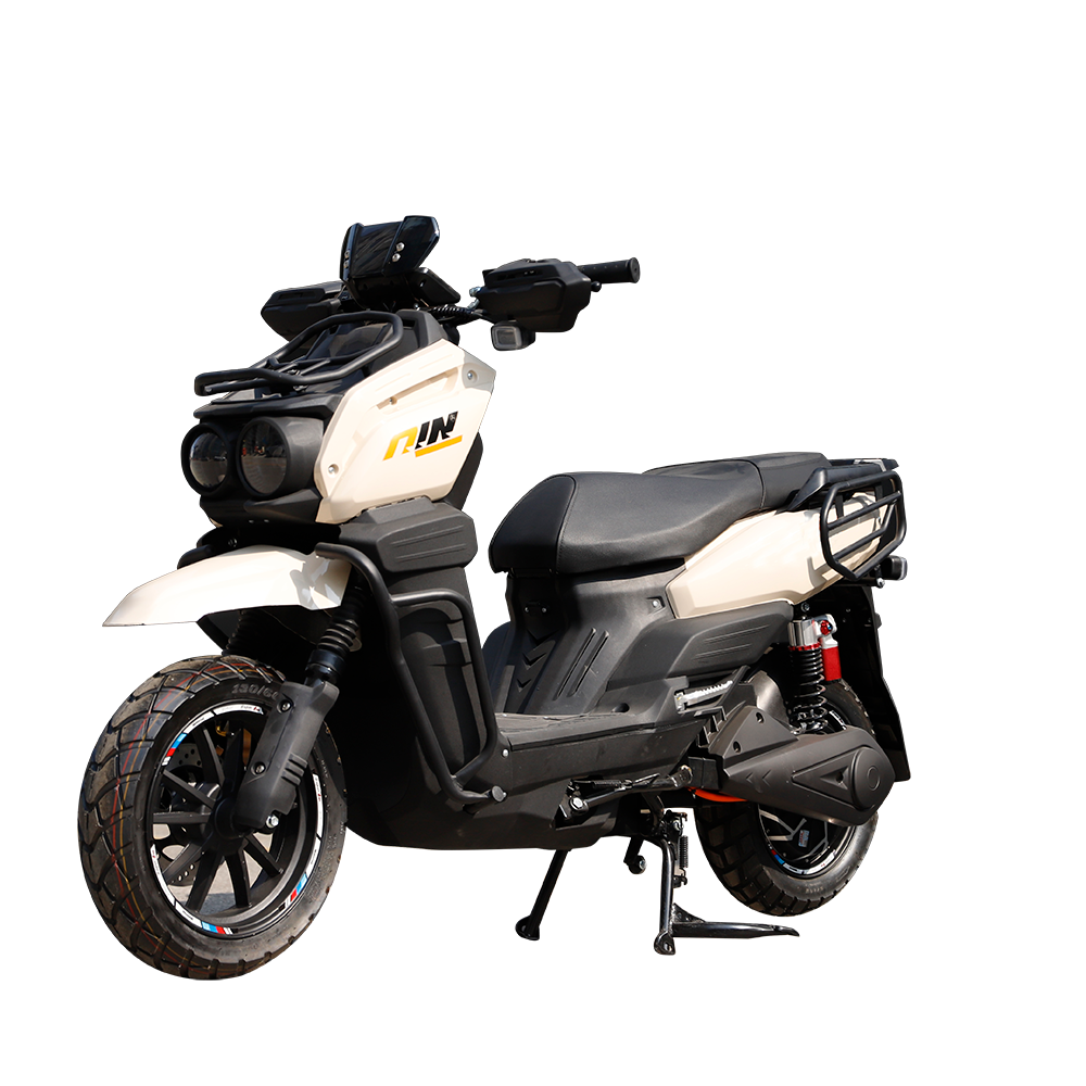 2023 scooter électrique em9