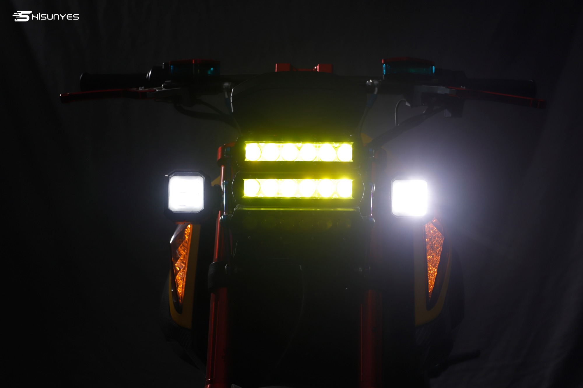 The electric motorcycle V6 is shining