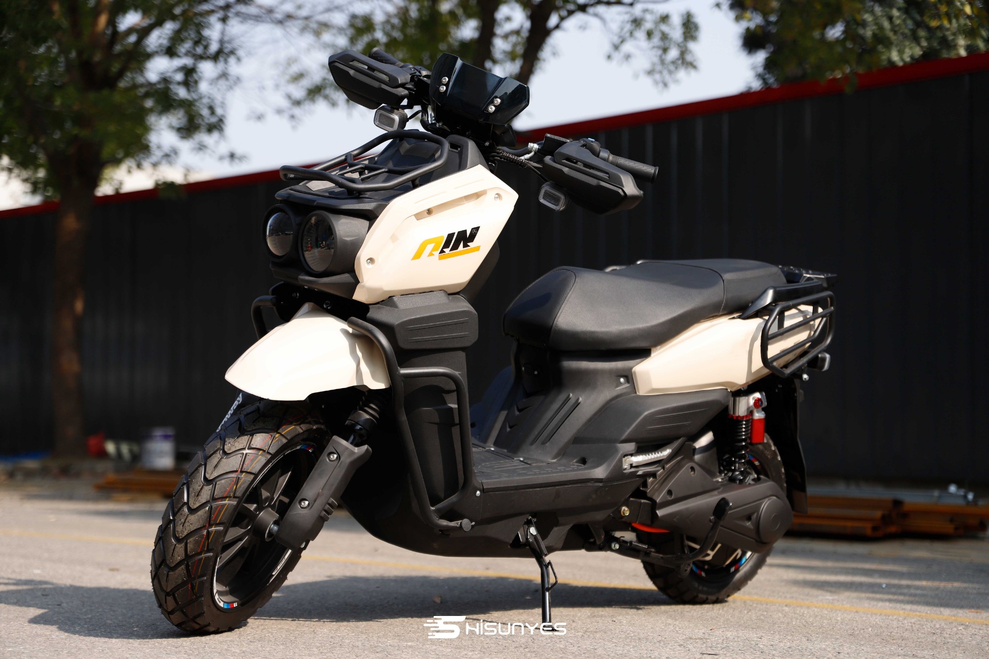 2023 scooter électrique em9