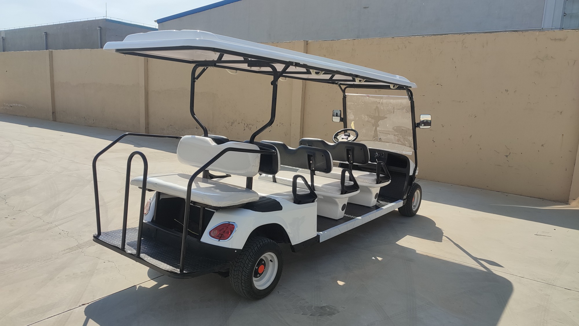 8 Seats Electric Golf Club Cart-white