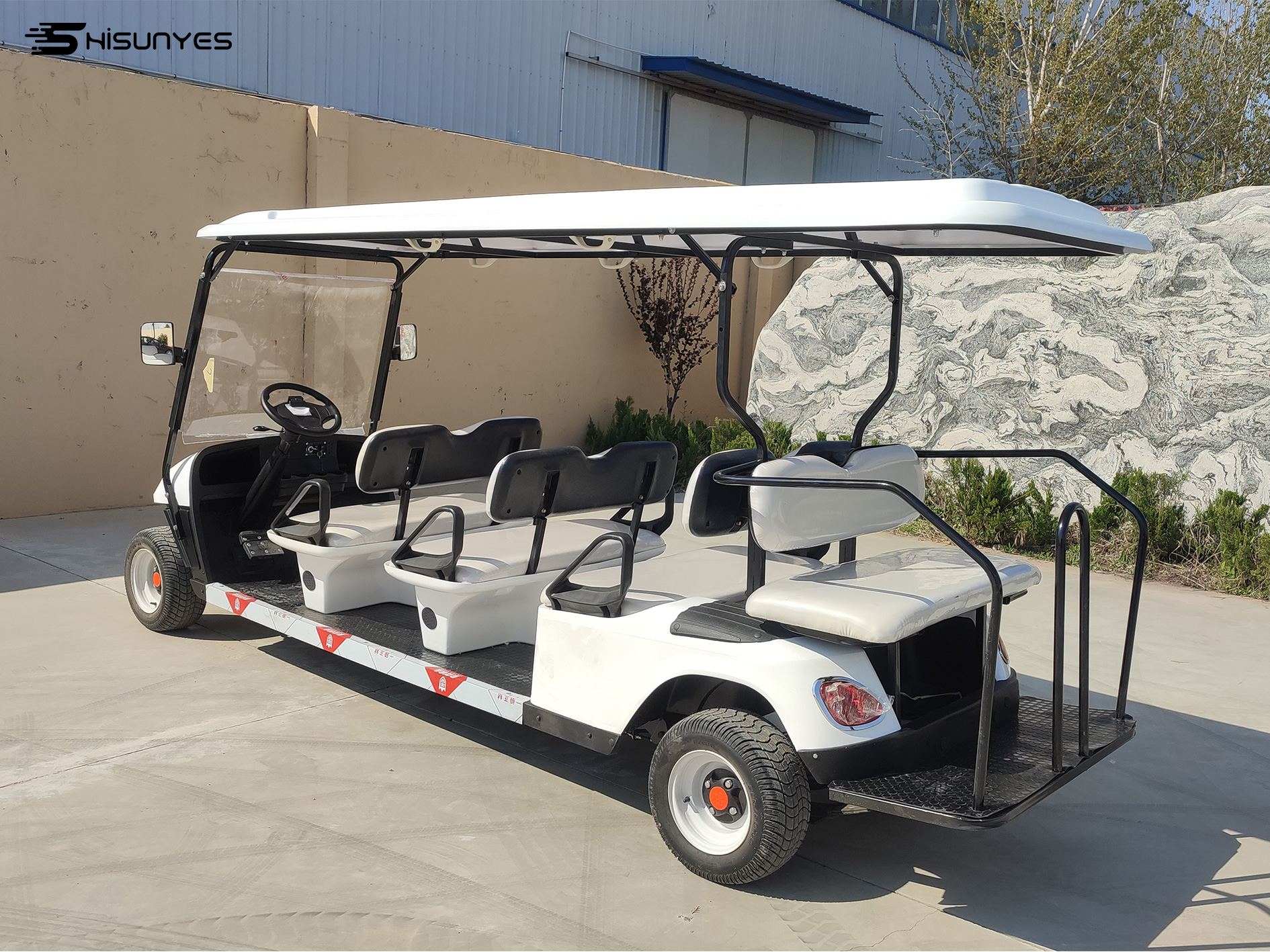 The new 8 Seats Electric Golf Club Cart.