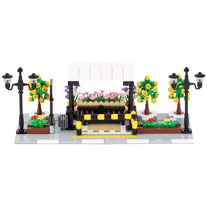 MOC4060 City Street View Series Bus Stop With Awning And Greenery Fence Street Lights Building Blocks Toys For Children