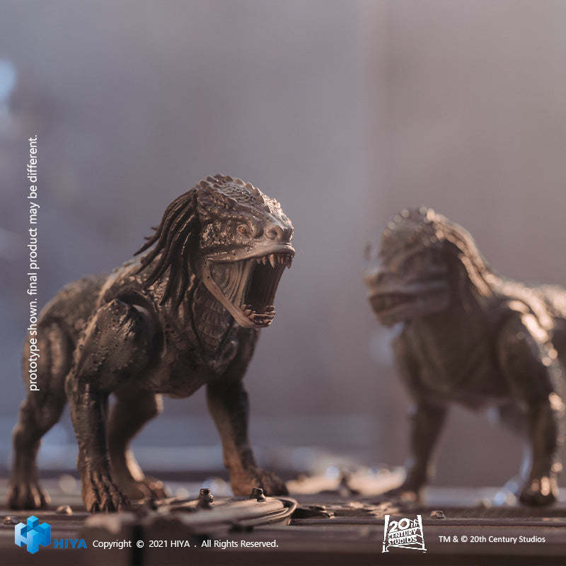HIYA Exquisite Mini Series  THE PREDATOR Predator Hound