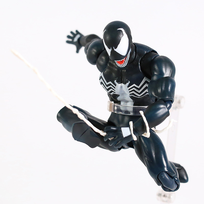 Hot Venom Mafex Action Figure