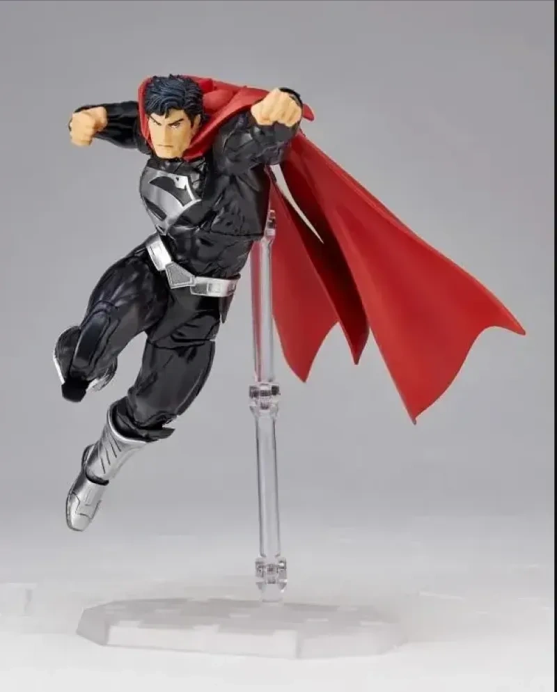 [In stock] Kaiyodo DC Comics: The New 52 Amazing Yamaguchi Revoltech No.027EX Superman (Black Suit)