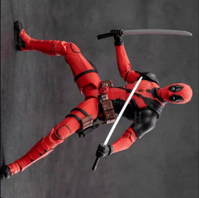 Deadpool & Wolverine フィギュア&ネックレス2種セット ZD Toys Deadpool and Wolverine Deadpool
