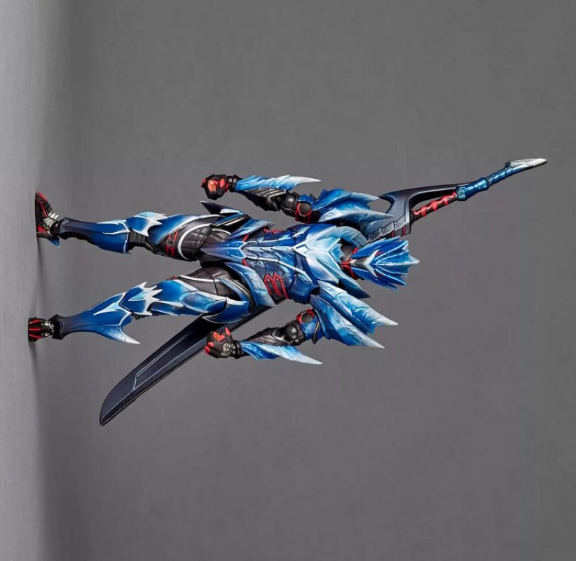 Kaiyodo Revoltech Monster Hunter Lunagaron Armor Figure
