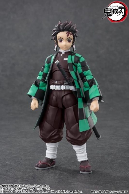[In stock] Bandai Demon Slayer: Kimetsu no Yaiba S.H.Figuarts Tanjiro Kamado Action Figure