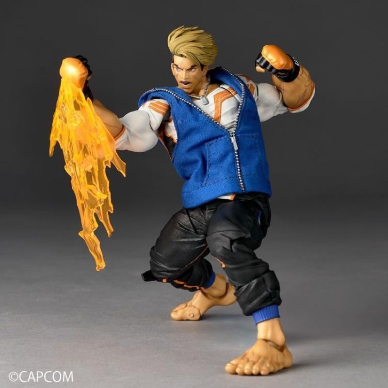 [Pre-sale] Kaiyodo Revoltech Amazing Yamaguchi Street Fighter 6 Luke Action Figure