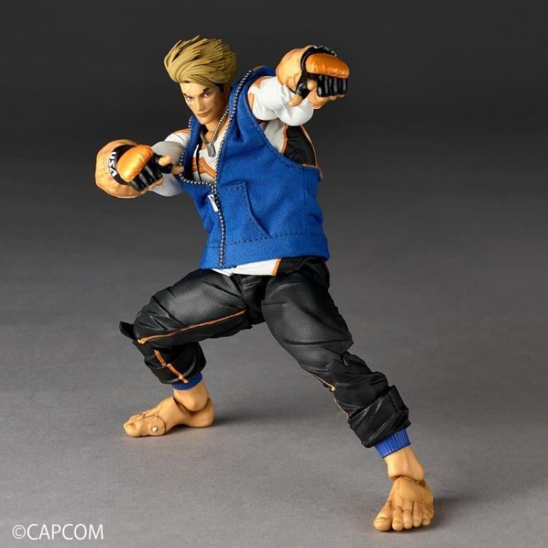 [Pre-sale] Kaiyodo Revoltech Amazing Yamaguchi Street Fighter 6 Luke Action Figure
