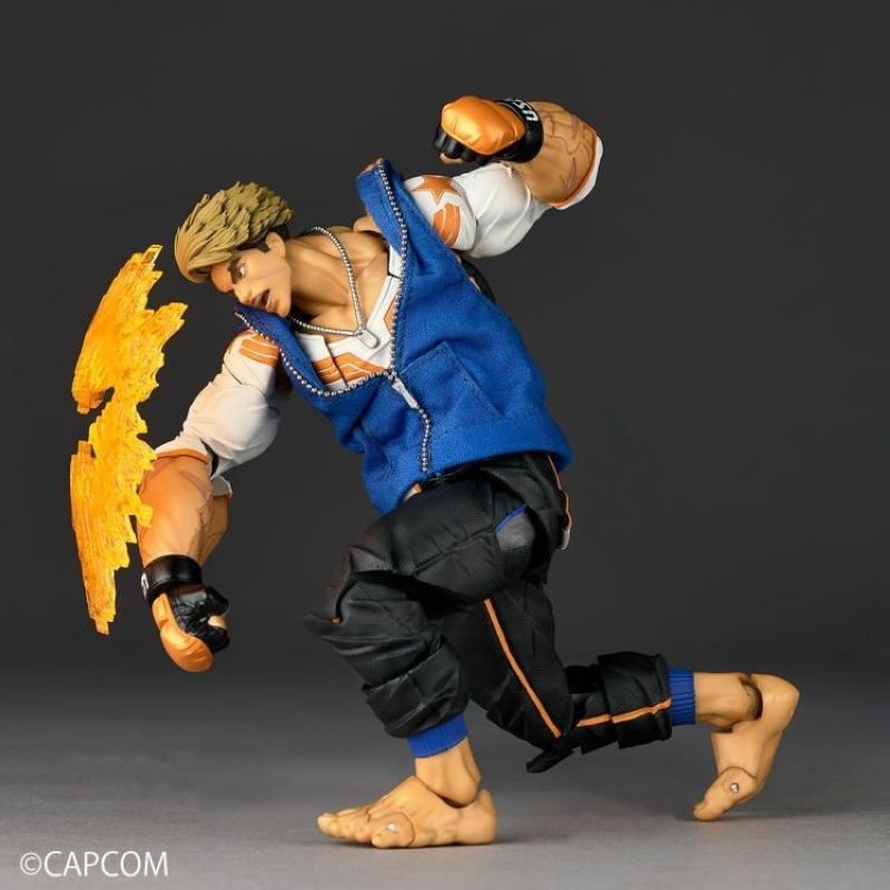 [Pre-sale] Kaiyodo Revoltech Amazing Yamaguchi Street Fighter 6 Luke Action Figure