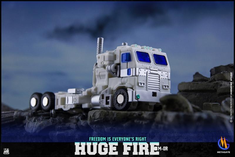[In stock] MetaGate M-01R White Fire Optimus Prime