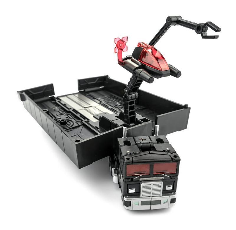 [In stock] DX9 X34B Plissken Black Nemesis Prime w/ Trailer