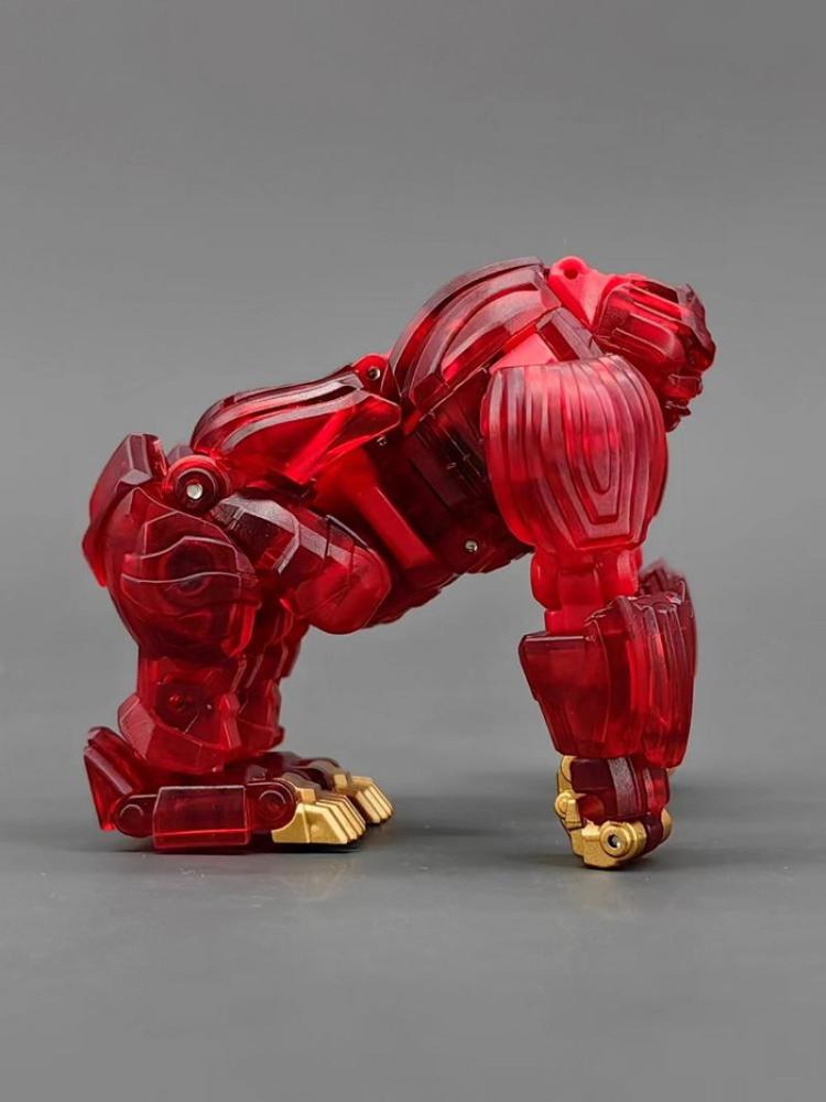 [In stock] Robot Toys RT-01R Caesar Red Transparent Version