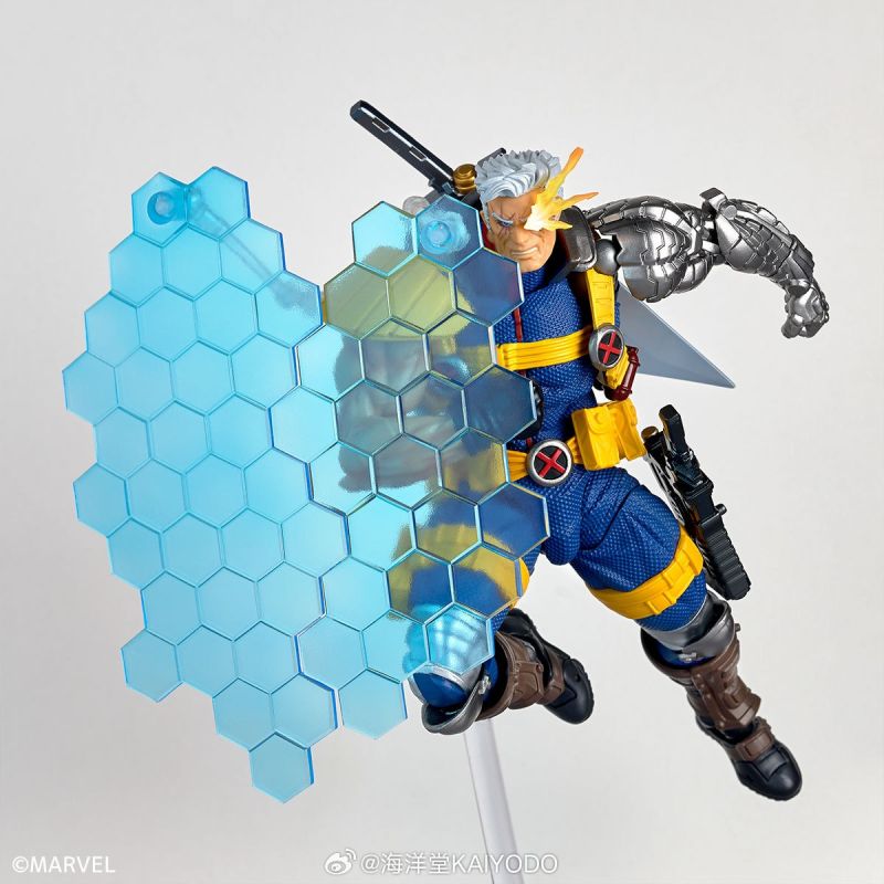 アメコミ・英語　ケーブル　CABLE:REVOLUTION Kaiyodo Revoltech Amazing Yamaguchi Cable Ver. 1.5 | Marvel