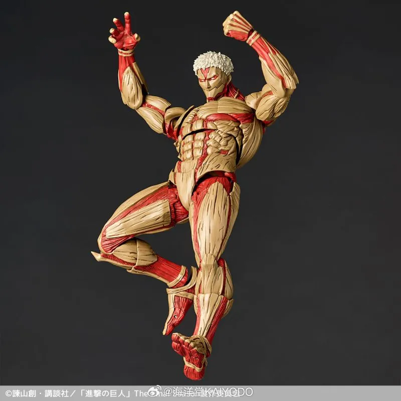 Revoltech Amazing Yamaguchi Attack on Titan Armored Titan