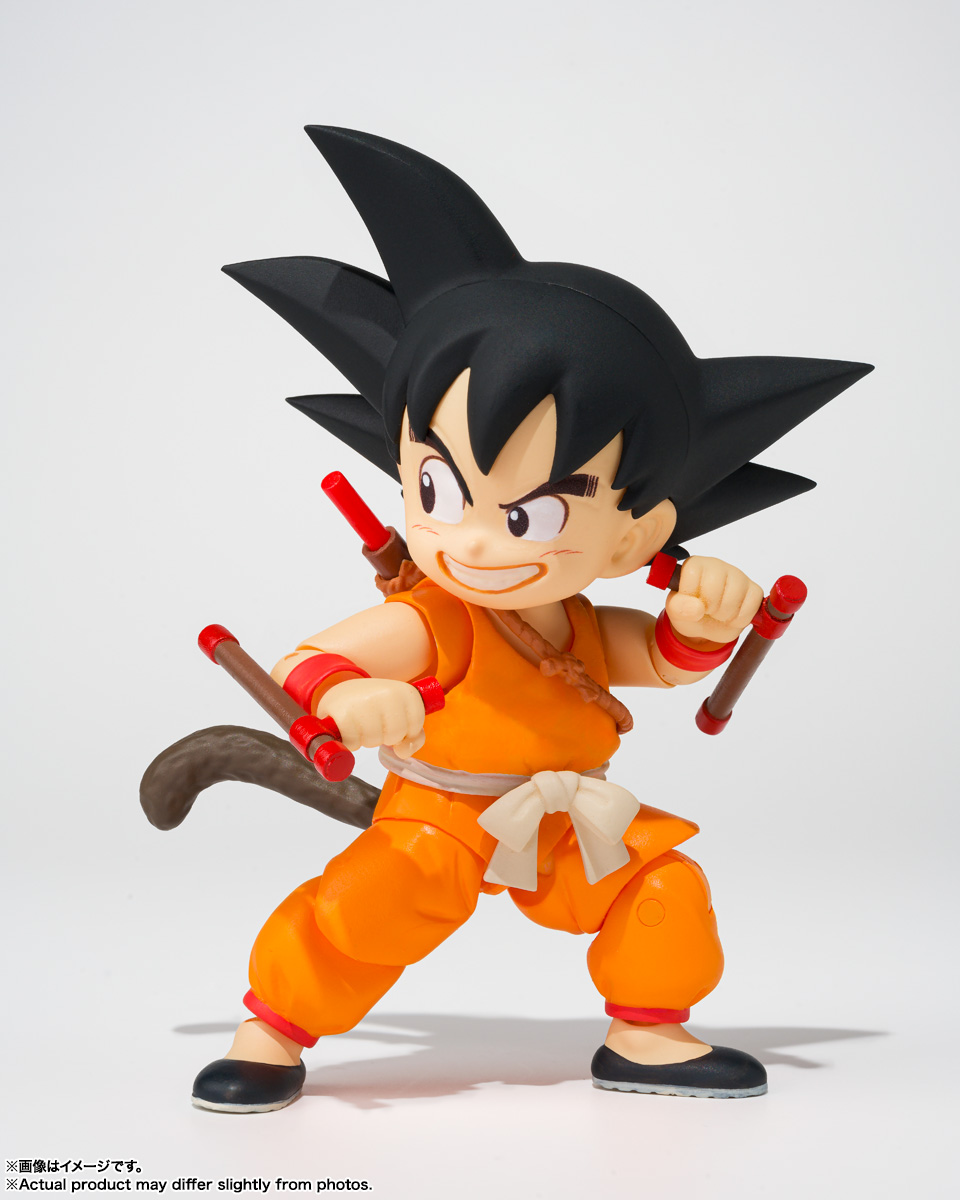 The S.H.Figuarts 40th Anniversary Goku & Dragon Figure