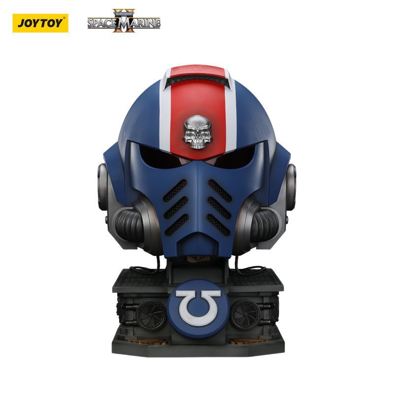 [Pre-sale] JOYTOY Warhammer 40K Ultramarines Lieutenant Titus' MKX Helmet & Display Stand