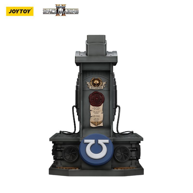 [Pre-sale] JOYTOY Warhammer 40K Ultramarines Lieutenant Titus' MKX Helmet & Display Stand