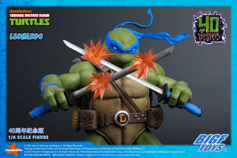 BIGFTOYS TMNT Leonardo figure is using a samurai sword to defend against enemy attacks, with sparks flashing on the samurai sword.