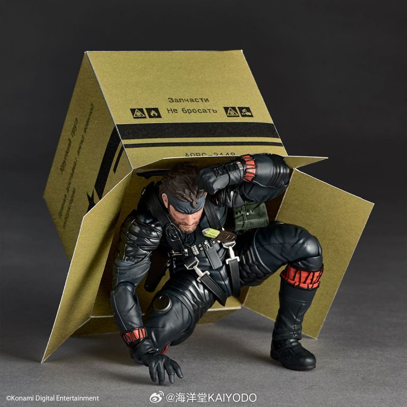 [Pre-sale] Kaiyodo Revoltech Amazing Yamaguchi Naked Snake Sneaking Suit Ver. METAL GEAR SOLID Delta: SNAKE EATER Action Figure Limited Bonus Set
