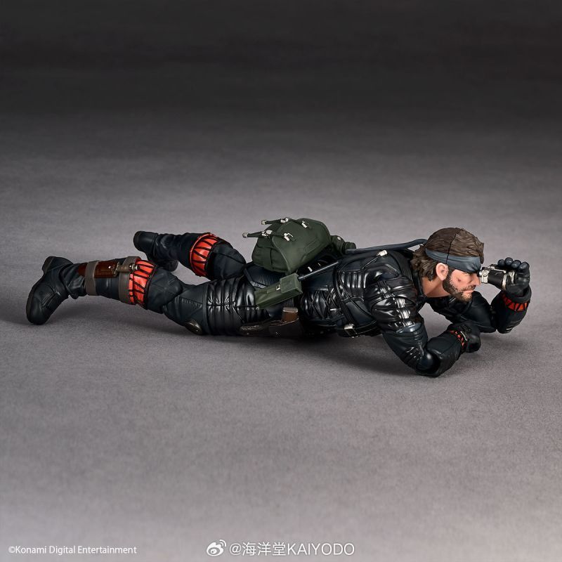 [Pre-sale] Kaiyodo Revoltech Amazing Yamaguchi Naked Snake Sneaking Suit Ver. METAL GEAR SOLID Delta: SNAKE EATER Action Figure Limited Bonus Set