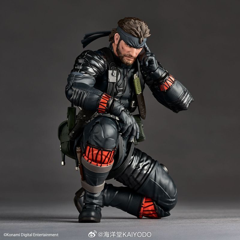 [Pre-sale] Kaiyodo Revoltech Amazing Yamaguchi Naked Snake Sneaking Suit Ver. METAL GEAR SOLID Delta: SNAKE EATER Action Figure Limited Bonus Set