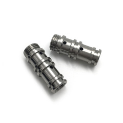 Kundenspezifische Präzisions-CNC-Drehteile-Stahlkomponente